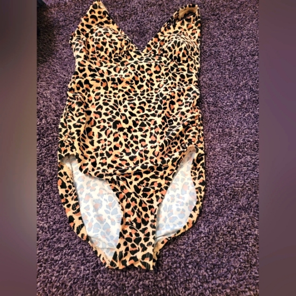 KONA SOL SWIMSUIT SIZE LARGE